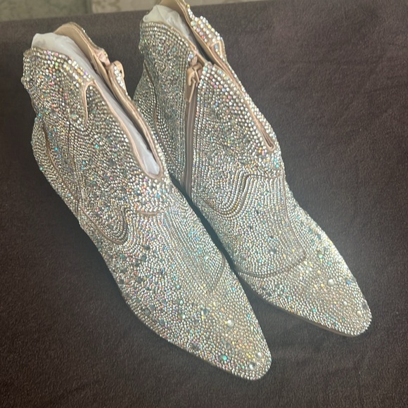 Matisse Clear Harlow Booties💞💓 - Picture 1 of 8